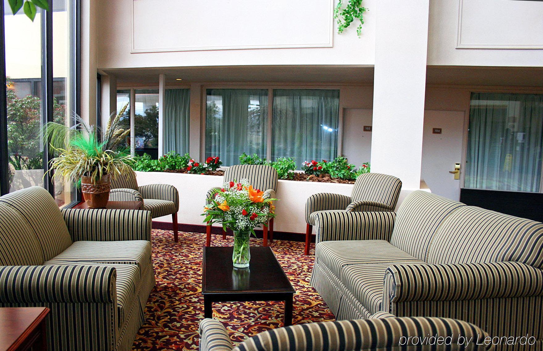 Holiday Inn Scranton East - Dunmore, An Ihg Hotel Екстериор снимка